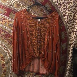 Francesca’s flower tee